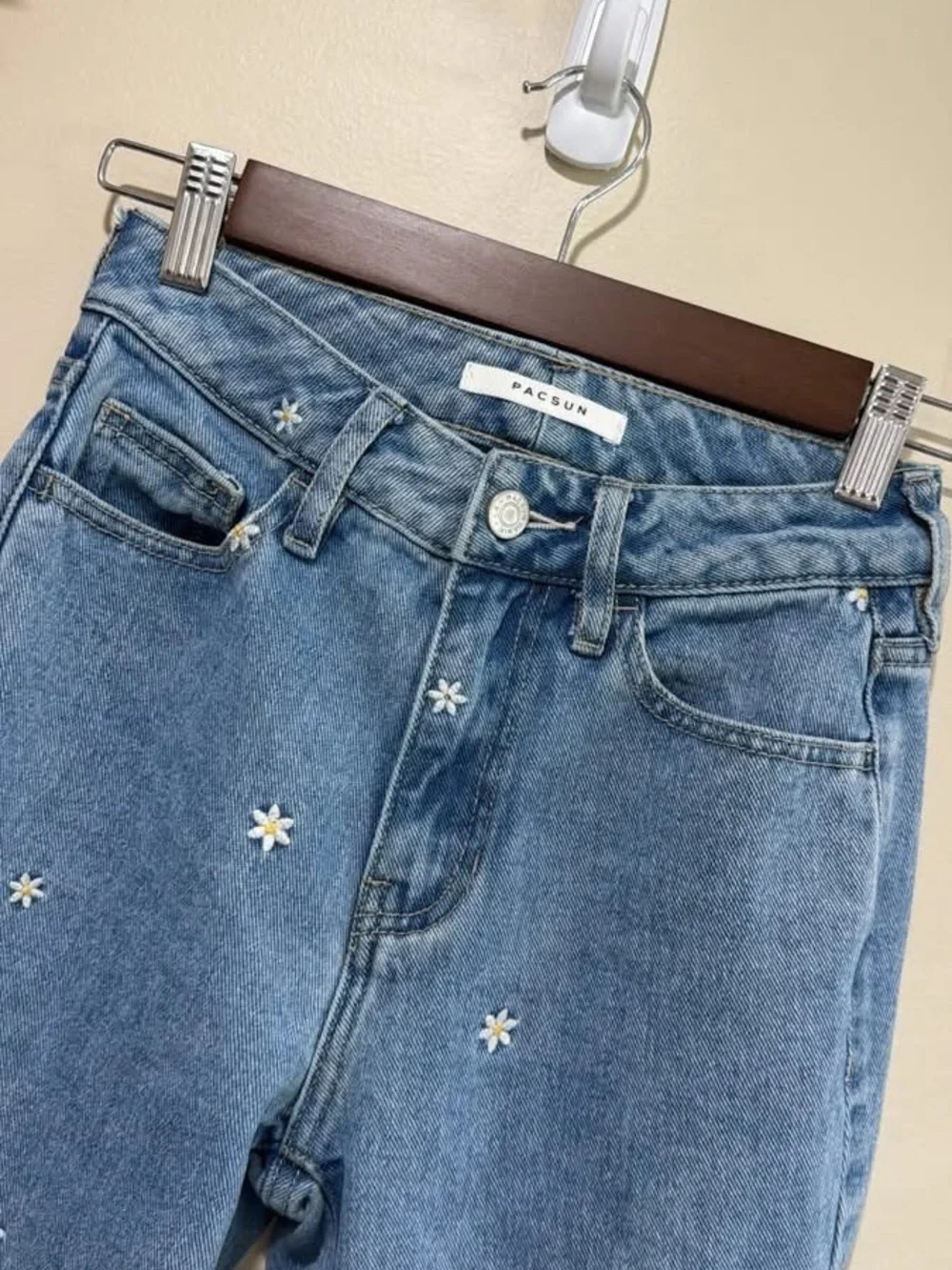 PacSun Light Blue Daisy Embroidered Jeans